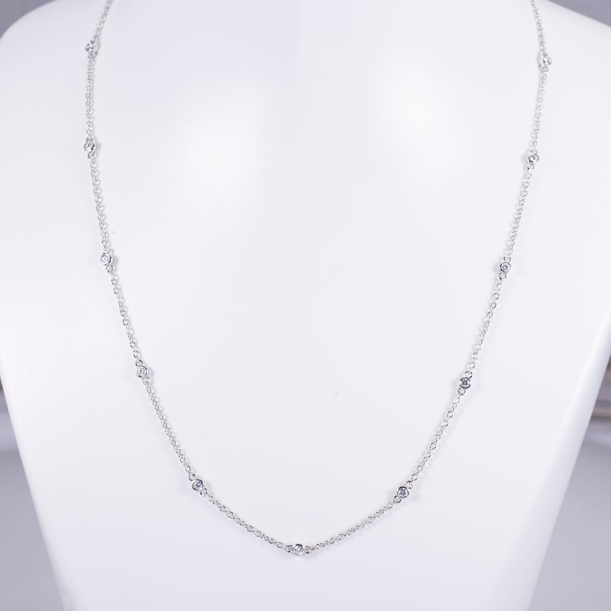 Snø Station Necklace