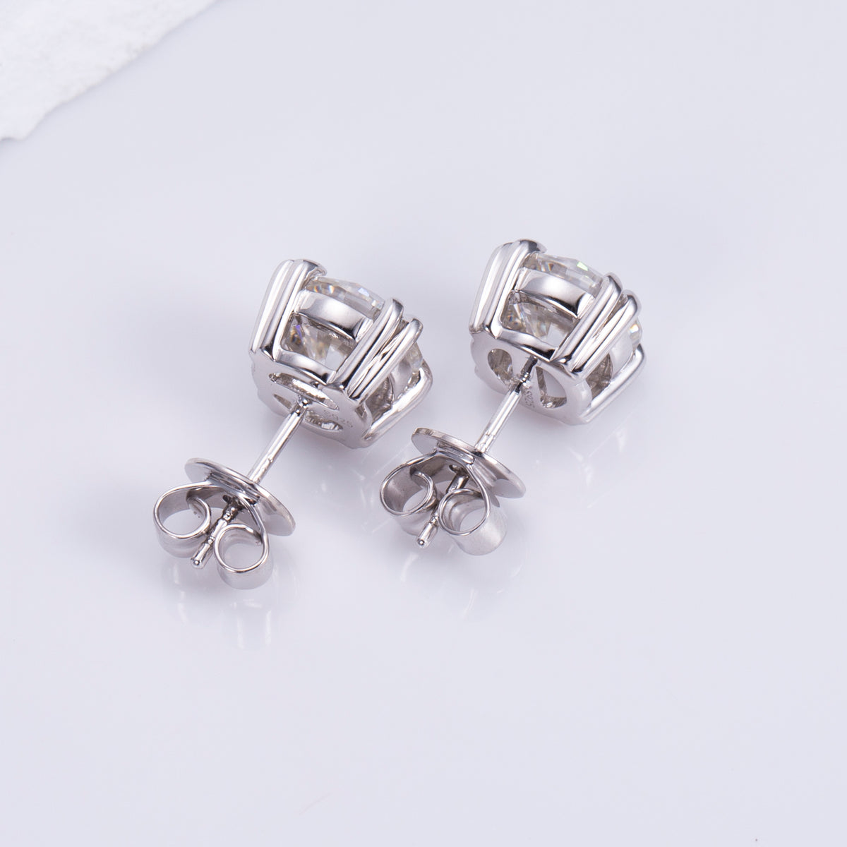 Lys Double Claw Stud Earrings