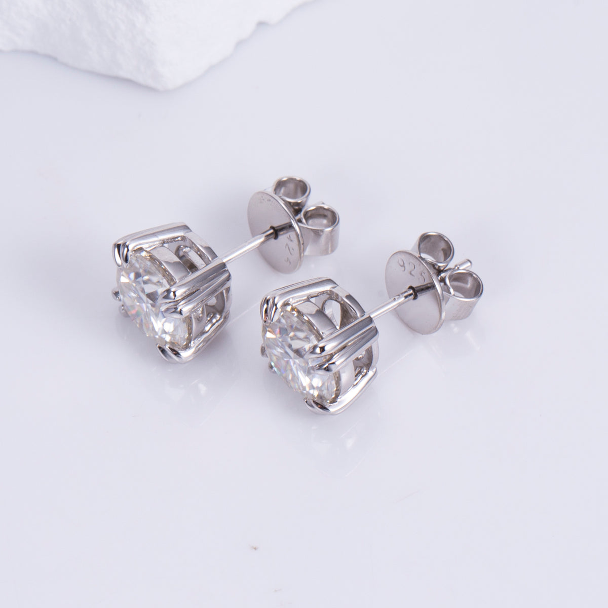 Lys Double Claw Stud Earrings